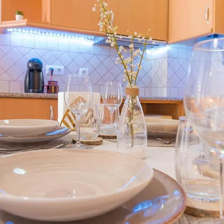 Sea & Sun Oldtown البوفيرا