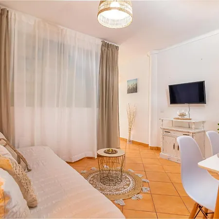 شقة Sea & Sun Oldtown البوفيرا